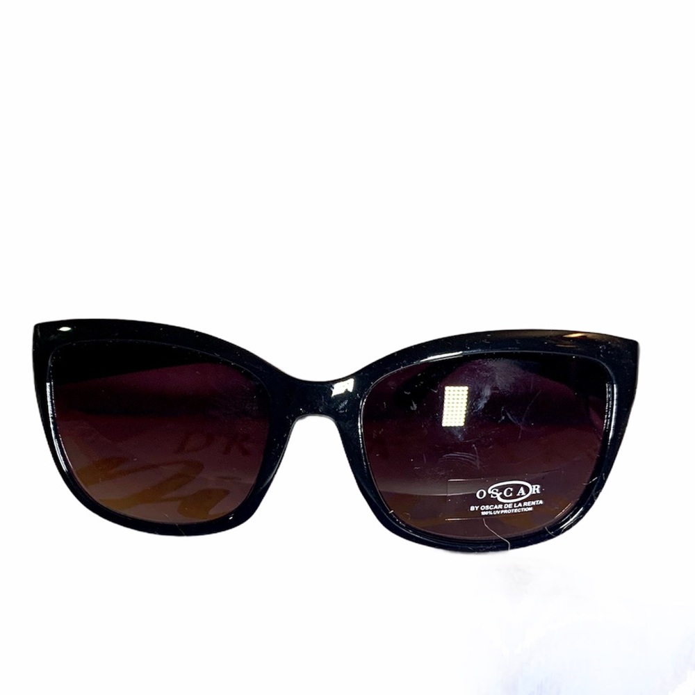 Oscar dela Renta Sunglasses NWT